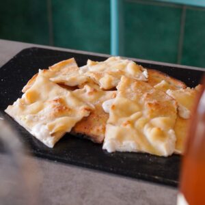 Focaccia al formaggio senza glutine e senza lattosio